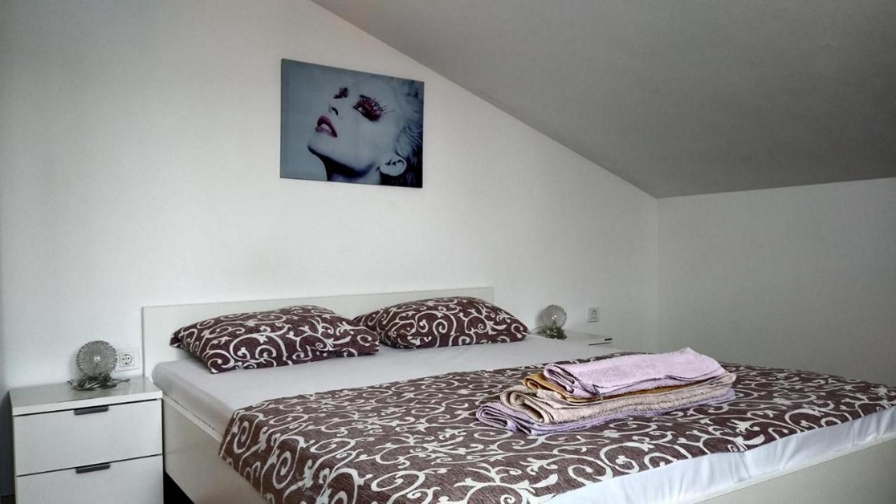 Premium Apartments Adore Novalja Eksteriør bilde