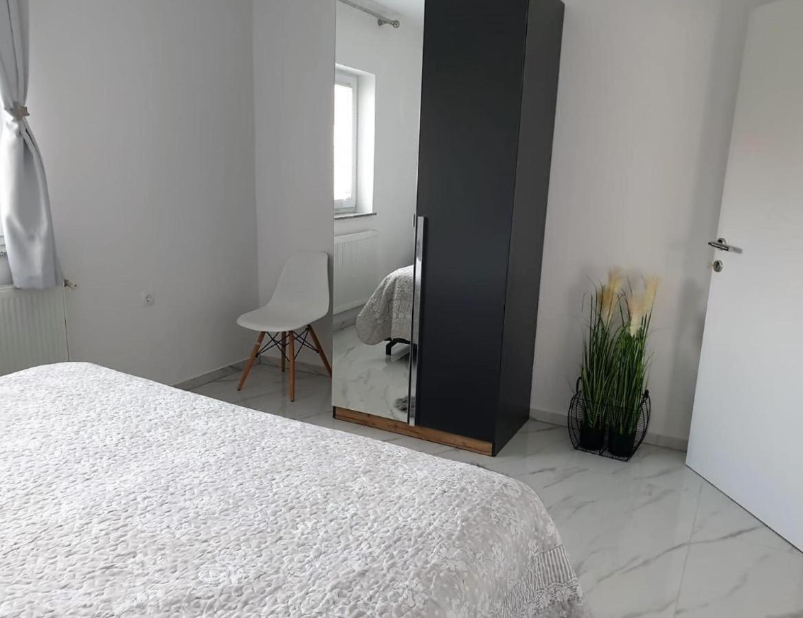 Premium Apartments Adore Novalja Eksteriør bilde