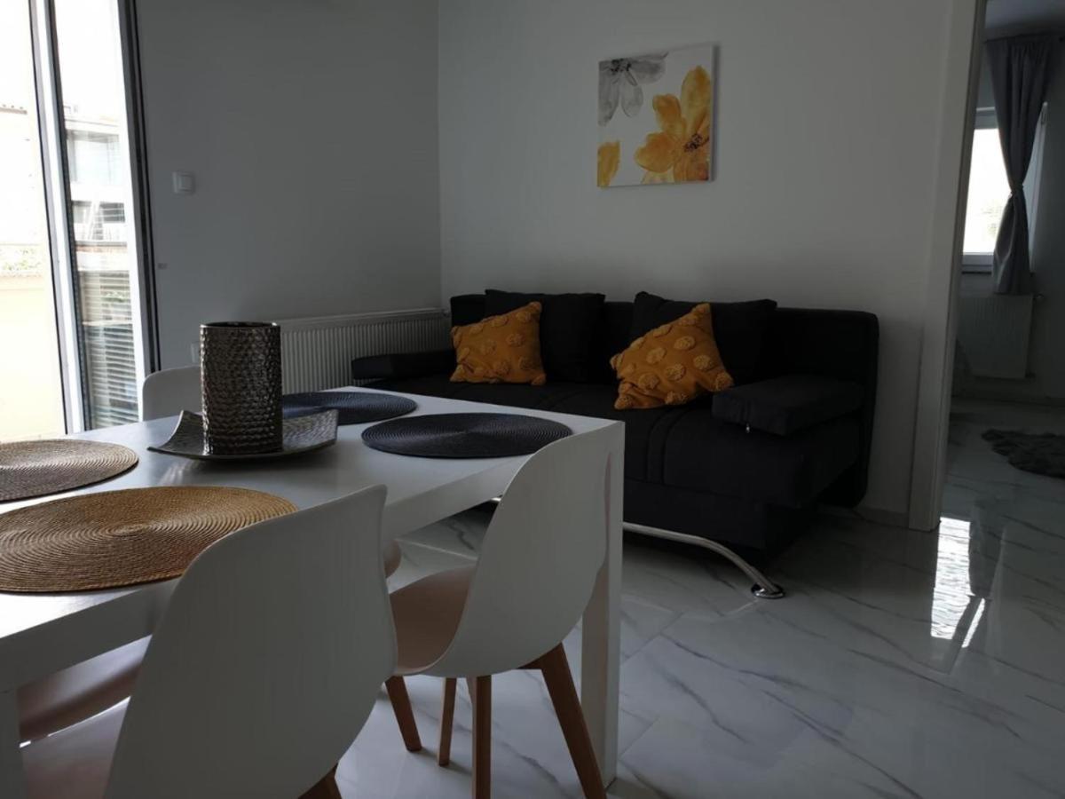 Premium Apartments Adore Novalja Eksteriør bilde