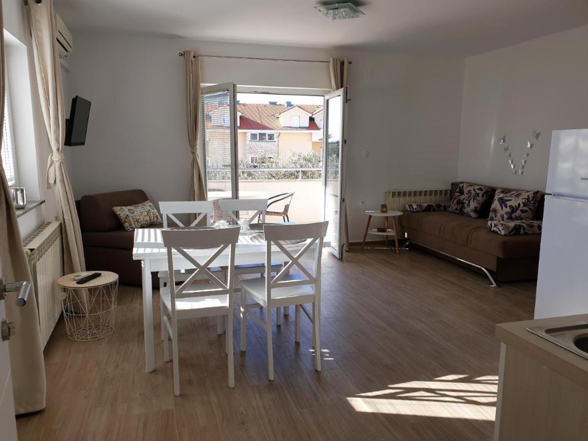 Premium Apartments Adore Novalja Eksteriør bilde
