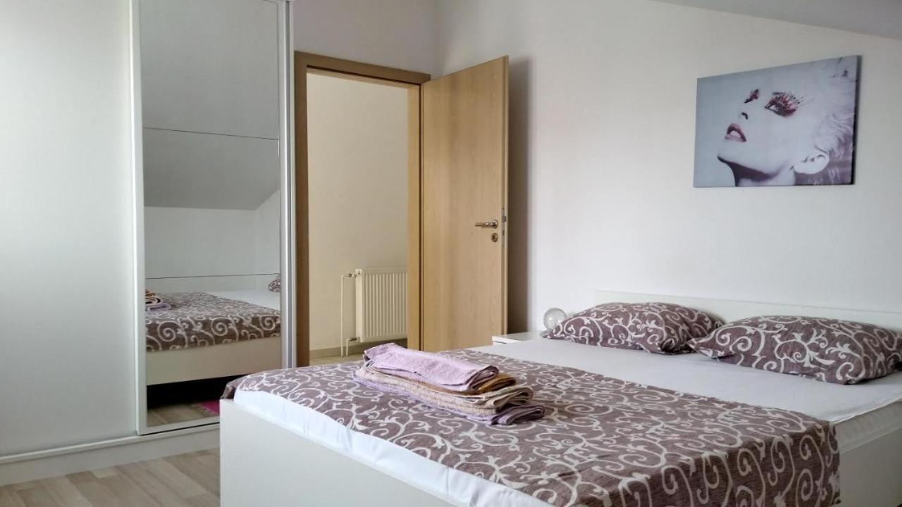 Premium Apartments Adore Novalja Eksteriør bilde