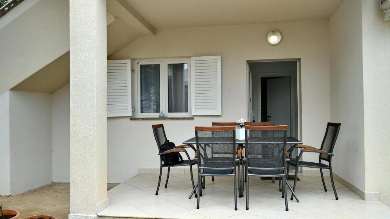 Premium Apartments Adore Novalja Eksteriør bilde
