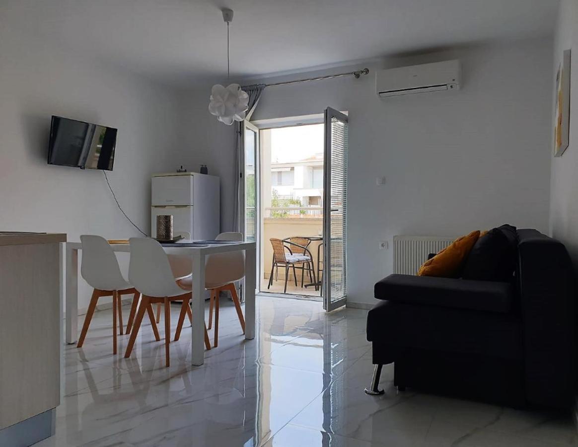 Premium Apartments Adore Novalja Eksteriør bilde