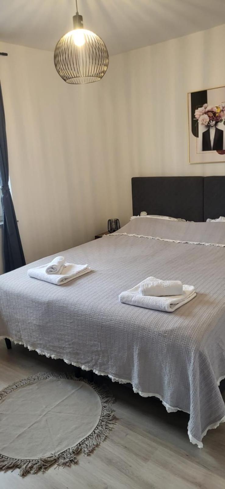 Premium Apartments Adore Novalja Eksteriør bilde